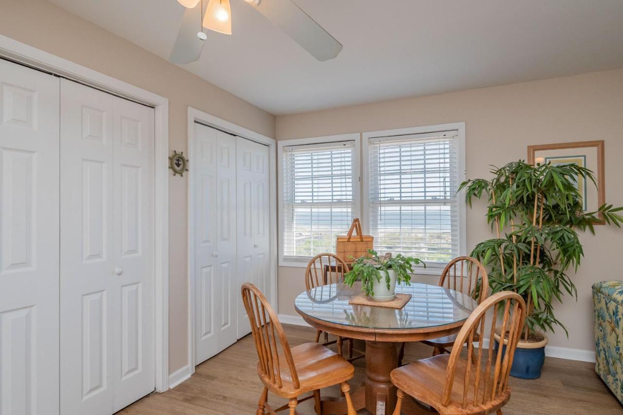 Katie Lou'S Place By Oak Island Accommodations Caswell Beach المظهر الخارجي الصورة